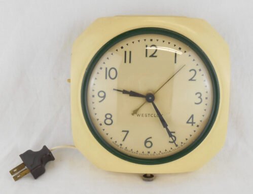 Westclox Electric Manual Start Vintage 1930s Wall Clock Ivory Green Bezel