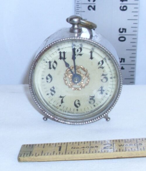 WESTCLOX MINI ROUND TRAVEL ALARM CLOCK 1900s