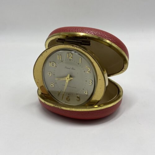 WESTCLOX Red WIND-UP CLAMSHELL TRAVELING ROUND WORLD DIALS ALARM CLOCK