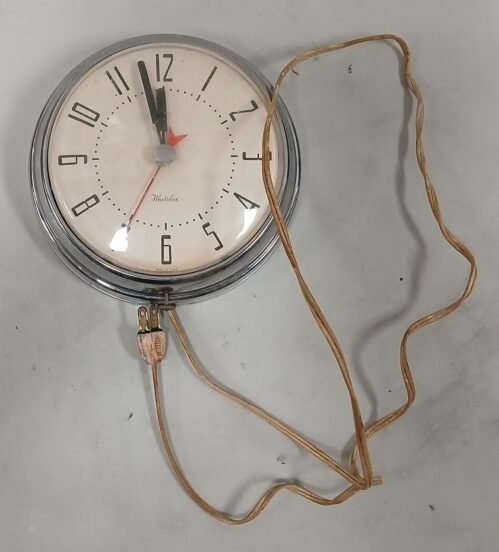 Westclox Spice S8-E Wall Clock Silver Trim Tested - Used