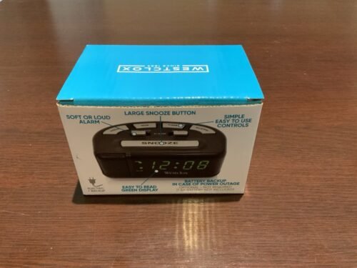 WESTCLOX SUPER LOUD ALARM CLOCK ADJUSTABLE LOUD OR SOFT SNOOZE BATTERY BACKUP