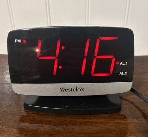Westclox Tilt &Swivel Digital Alarm Clock Extra Large 1.8 LED Time Display USED