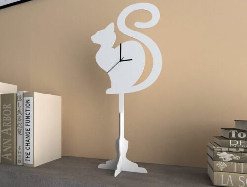 White Cat Waiting - Silhouette Table Clock