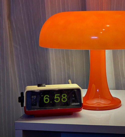 WORKING Flip Clock Citizen 5RD025 Cream Red 50/60hz Space age