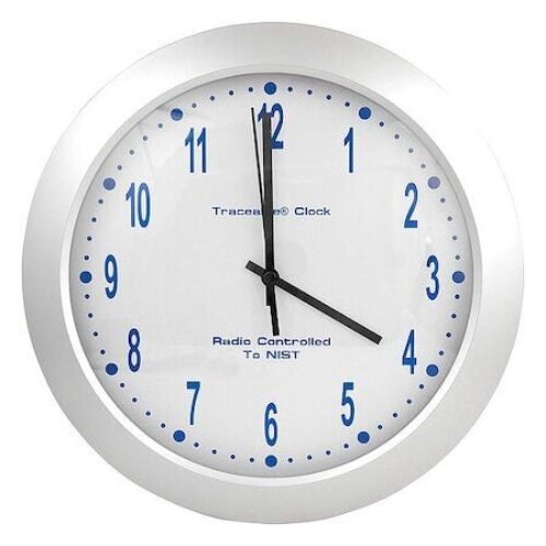 Zoro Select 1077 Analog Radio Atomic Wall Clock